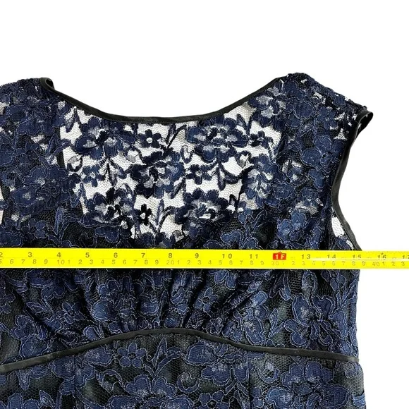 Maggy London Navy Blue Black Lace Floral 4 Scoop Back Cocktail Sheath - Picture 9 of 12